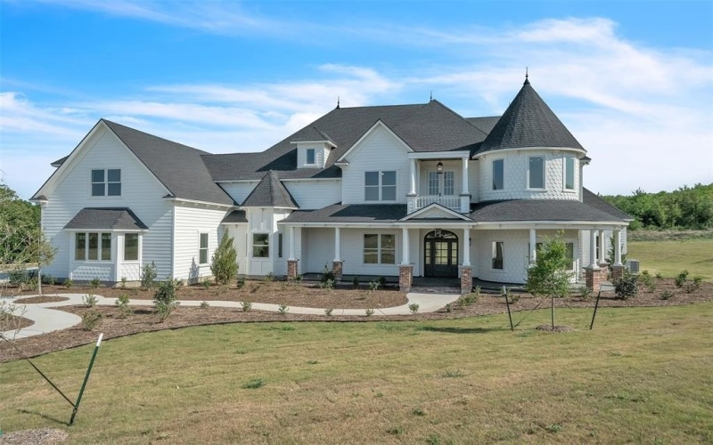 401 Lution Drive, Weatherford, TX 76087, 6 Bedrooms Bedrooms, ,9 BathroomsBathrooms,Residential,For Sale,401 Lution Drive,20888630