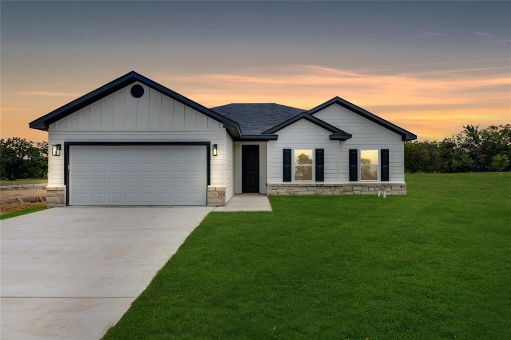 103 Chestnut Street, Whitesboro, TX 76273, 3 Bedrooms Bedrooms, ,2 BathroomsBathrooms,Residential,For Sale,103 Chestnut Street,20886658