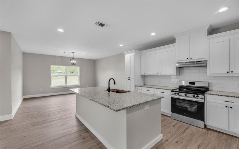 103 Chestnut Street, Whitesboro, TX 76273, 3 Bedrooms Bedrooms, ,2 BathroomsBathrooms,Residential,For Sale,103 Chestnut Street,20886658