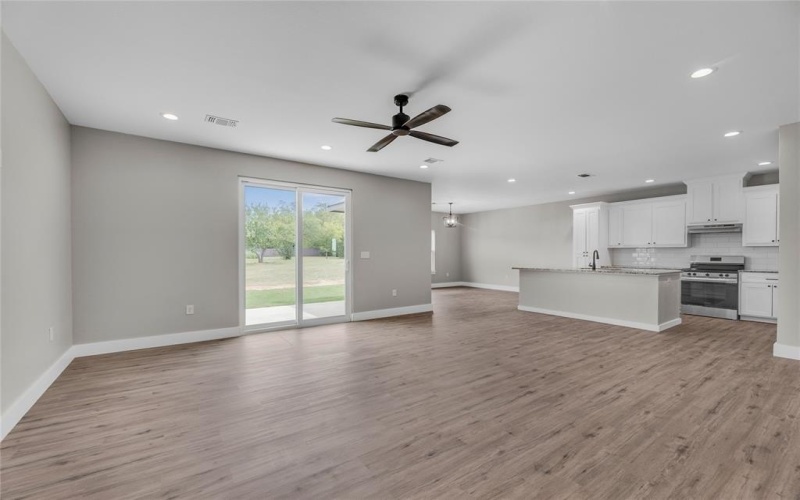 103 Chestnut Street, Whitesboro, TX 76273, 3 Bedrooms Bedrooms, ,2 BathroomsBathrooms,Residential,For Sale,103 Chestnut Street,20886658