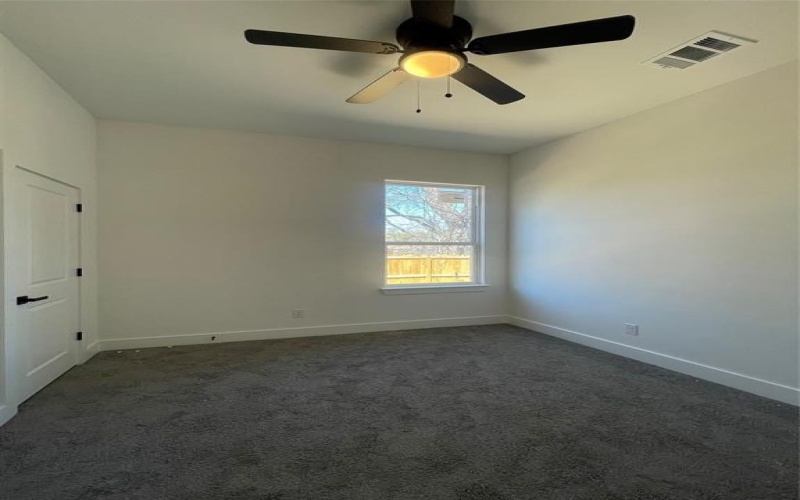 406 N Moore Street, Dallas, TX 75203, 4 Bedrooms Bedrooms, ,2 BathroomsBathrooms,Residential,For Sale,406 N Moore Street,20886678