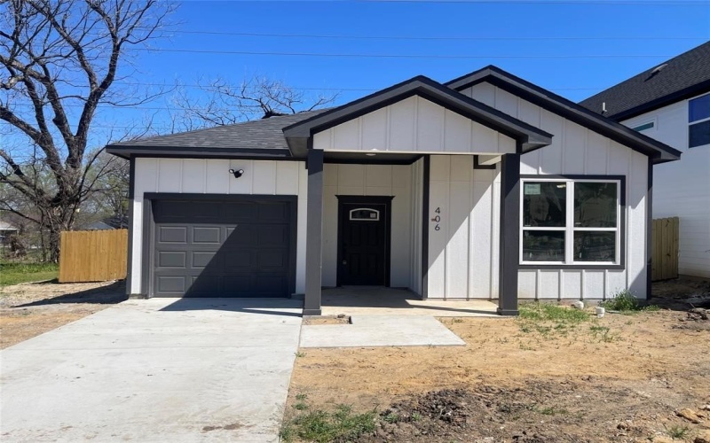 406 N Moore Street, Dallas, TX 75203, 4 Bedrooms Bedrooms, ,2 BathroomsBathrooms,Residential,For Sale,406 N Moore Street,20886678