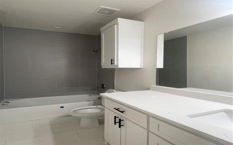 501 N Moore Street, Dallas, TX 75203, 3 Bedrooms Bedrooms, ,2 BathroomsBathrooms,Residential,For Sale,501 N Moore Street,20886683