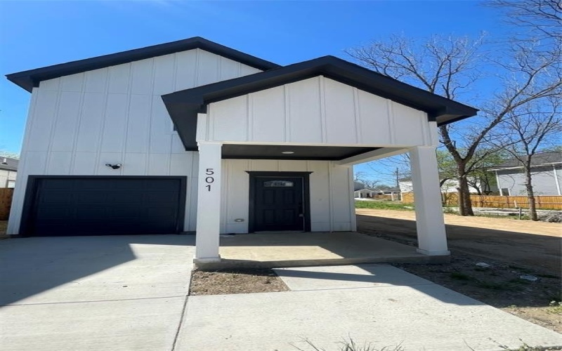 501 N Moore Street, Dallas, TX 75203, 3 Bedrooms Bedrooms, ,2 BathroomsBathrooms,Residential,For Sale,501 N Moore Street,20886683