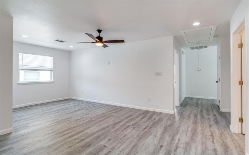 1312 Valley Street, Dallas, TX 75203, 3 Habitaciones Habitaciones , ,2 BañosBaños,Residential Lease,En Alquiler,1312 Valley Street,20886745