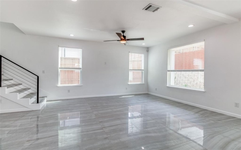 1312 Valley Street, Dallas, TX 75203, 3 Habitaciones Habitaciones , ,2 BañosBaños,Residential Lease,En Alquiler,1312 Valley Street,20886745