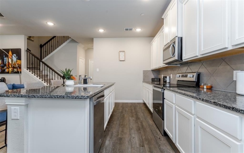 1270 Alamo. Drive, Lewisville, TX 75077, 3 Bedrooms Bedrooms, ,2 BathroomsBathrooms,Residential Lease,For Rent,1270 Alamo. Drive,20886876