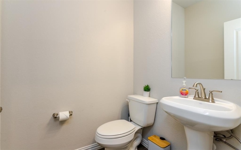 1270 Alamo. Drive, Lewisville, TX 75077, 3 Bedrooms Bedrooms, ,2 BathroomsBathrooms,Residential Lease,For Rent,1270 Alamo. Drive,20886876