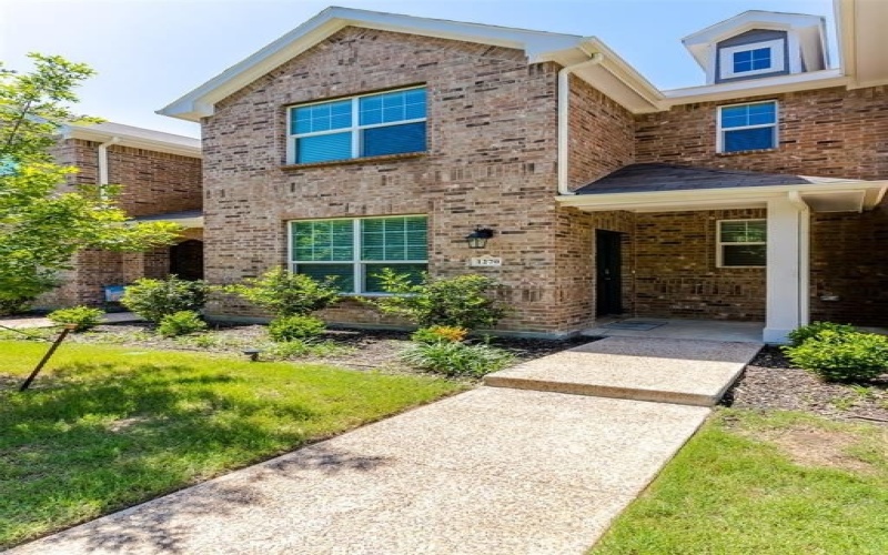 1270 Alamo. Drive, Lewisville, TX 75077, 3 Bedrooms Bedrooms, ,2 BathroomsBathrooms,Residential Lease,For Rent,1270 Alamo. Drive,20886876