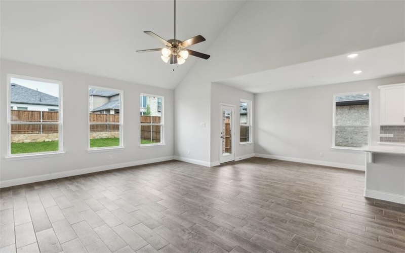 201 Portina Drive, Anna, TX 75409, 5 Habitaciones Habitaciones , ,3 BañosBaños,Residential,En Venta,201 Portina Drive,20888883