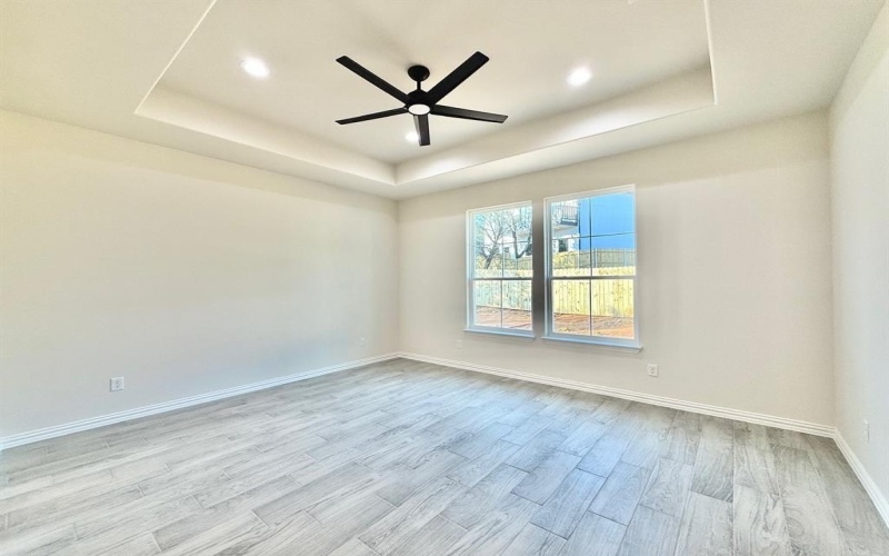 5507 San Jacinto Drive, Granbury, TX 76048, 4 Bedrooms Bedrooms, ,2 BathroomsBathrooms,Residential,For Sale,5507 San Jacinto Drive,20888995