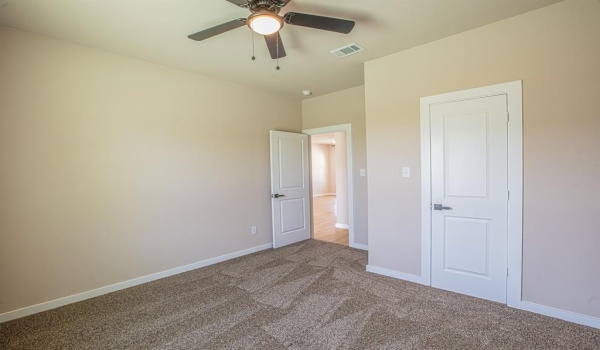 120 Brookview Drive, Bridgeport, TX 76426, 4 Bedrooms Bedrooms, ,2 BathroomsBathrooms,Residential,For Sale,120 Brookview Drive,20889008