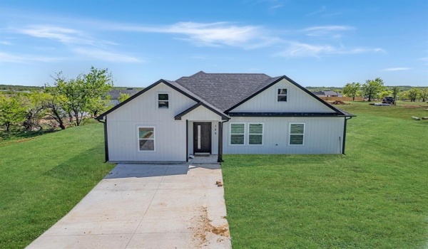 120 Brookview Drive, Bridgeport, TX 76426, 4 Bedrooms Bedrooms, ,2 BathroomsBathrooms,Residential,For Sale,120 Brookview Drive,20889008