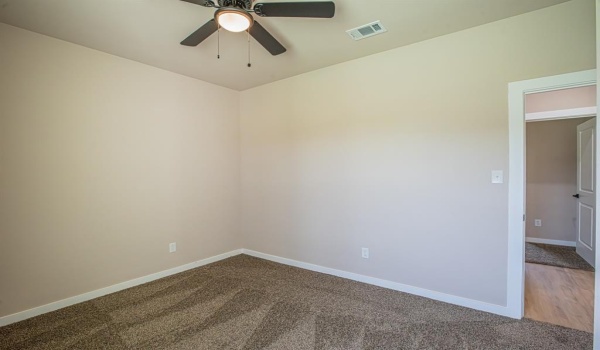 120 Brookview Drive, Bridgeport, TX 76426, 4 Bedrooms Bedrooms, ,2 BathroomsBathrooms,Residential,For Sale,120 Brookview Drive,20889008