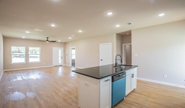 120 Brookview Drive, Bridgeport, TX 76426, 4 Bedrooms Bedrooms, ,2 BathroomsBathrooms,Residential,For Sale,120 Brookview Drive,20889008