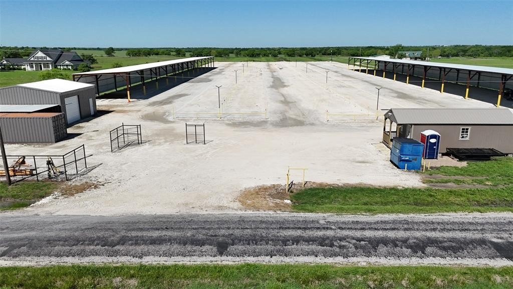 517 Vaughan Lane, Tioga, TX 76271, ,Commercial Sale,En Venta,517 Vaughan Lane,20889108