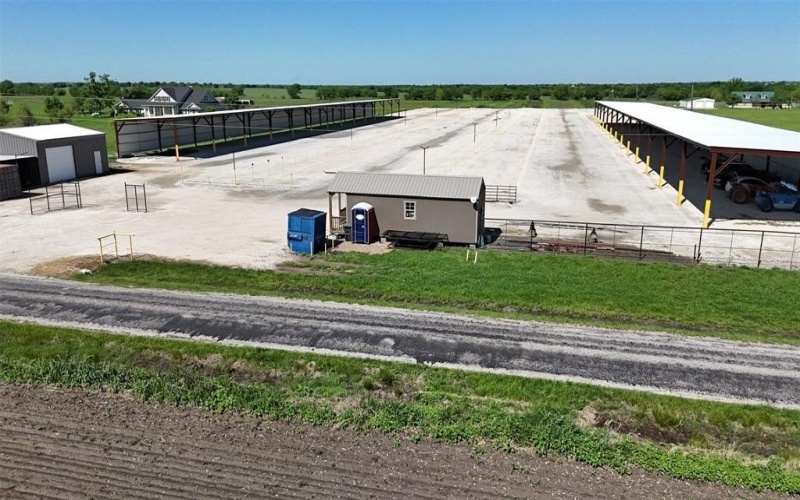 517 Vaughan Lane, Tioga, TX 76271, ,Commercial Sale,En Venta,517 Vaughan Lane,20889108