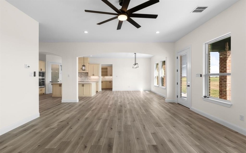 8024 Harvest Drive, Grandview, TX 76050, 5 Bedrooms Bedrooms, ,5 BathroomsBathrooms,Residential,For Sale,8024 Harvest Drive,20889111