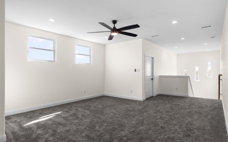 8024 Harvest Drive, Grandview, TX 76050, 5 Bedrooms Bedrooms, ,5 BathroomsBathrooms,Residential,For Sale,8024 Harvest Drive,20889111