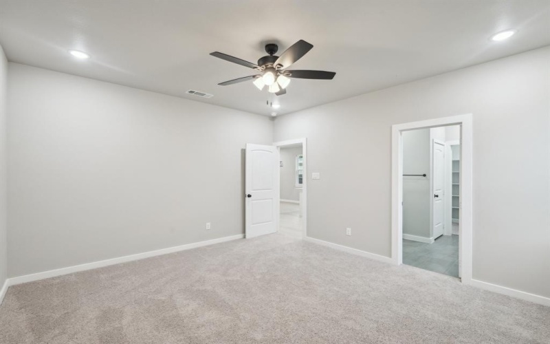 3829 Lands End Court, Granbury, TX 76048, 3 Bedrooms Bedrooms, ,2 BathroomsBathrooms,Residential,For Sale,3829 Lands End Court,20889124