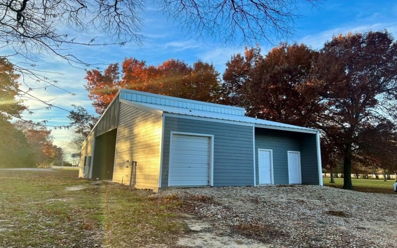 6869 S State Highway 121, Bonham, TX 75418, ,Commercial Sale,For Sale,6869 S State Highway 121,20889343
