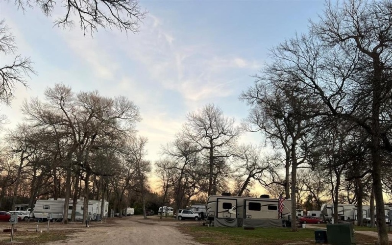 6869 S State Highway 121, Bonham, TX 75418, ,Commercial Sale,For Sale,6869 S State Highway 121,20889343
