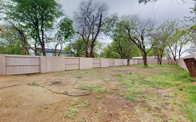 1213 Mill Street #A & B, Gainesville, TX 76240, 6 Bedrooms Bedrooms, ,5 BathroomsBathrooms,Residential Multi Family,For Sale,1213 Mill Street,20889351