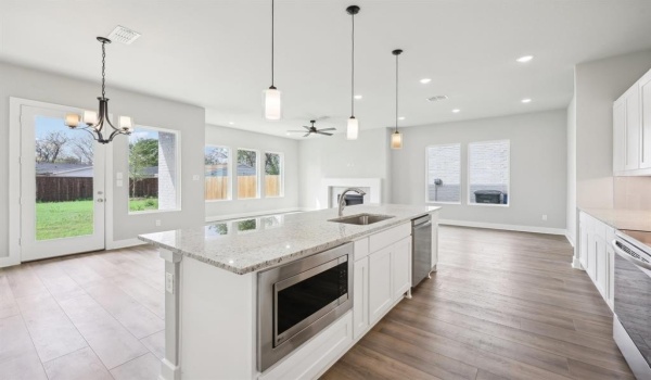 203 E Park Street, Little Elm, TX 75068, 3 Bedrooms Bedrooms, ,2 BathroomsBathrooms,Residential,For Sale,203 E Park Street,20889482