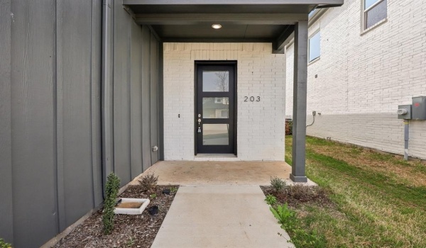 203 E Park Street, Little Elm, TX 75068, 3 Bedrooms Bedrooms, ,2 BathroomsBathrooms,Residential,For Sale,203 E Park Street,20889482