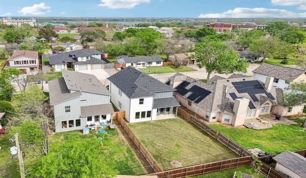 203 E Park Street, Little Elm, TX 75068, 3 Bedrooms Bedrooms, ,2 BathroomsBathrooms,Residential,For Sale,203 E Park Street,20889482