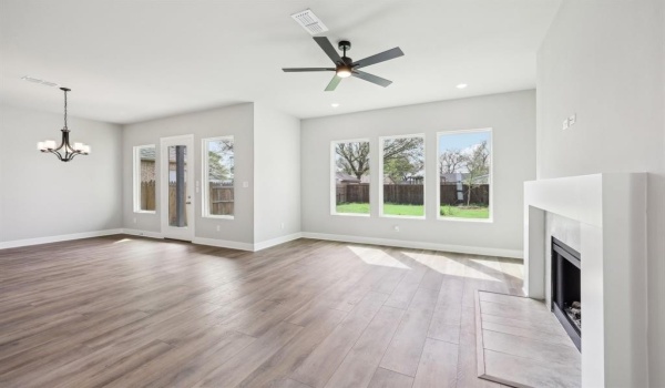 203 E Park Street, Little Elm, TX 75068, 3 Bedrooms Bedrooms, ,2 BathroomsBathrooms,Residential,For Sale,203 E Park Street,20889482