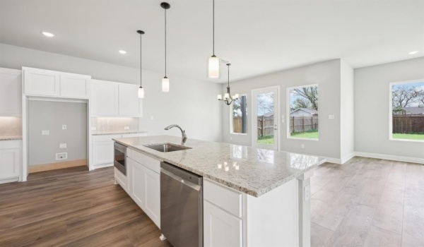 203 E Park Street, Little Elm, TX 75068, 3 Bedrooms Bedrooms, ,2 BathroomsBathrooms,Residential,For Sale,203 E Park Street,20889482