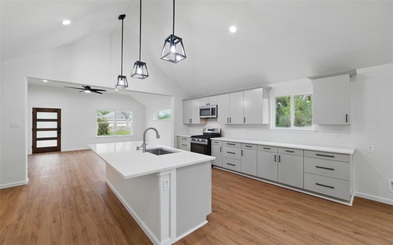307 S Carlton Street, Ennis, TX 75119, 3 Bedrooms Bedrooms, ,2 BathroomsBathrooms,Residential,For Sale,307 S Carlton Street,20887310