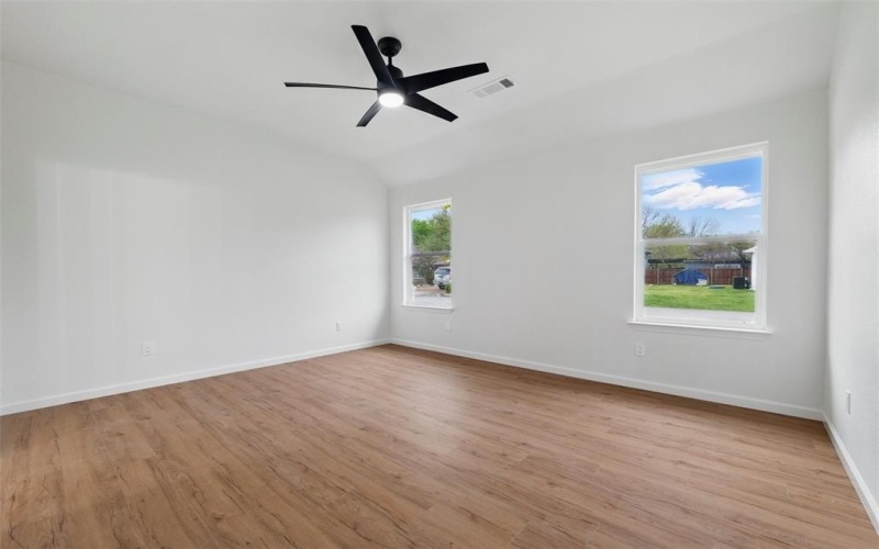 307 S Carlton Street, Ennis, TX 75119, 3 Bedrooms Bedrooms, ,2 BathroomsBathrooms,Residential,For Sale,307 S Carlton Street,20887310