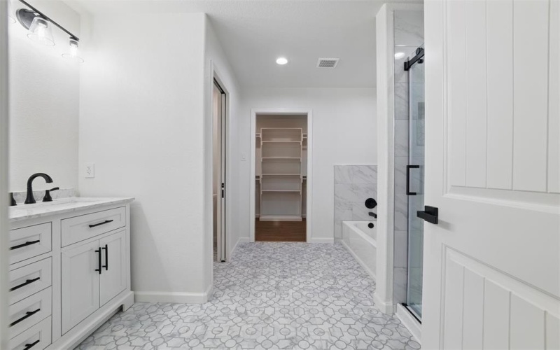307 S Carlton Street, Ennis, TX 75119, 3 Bedrooms Bedrooms, ,2 BathroomsBathrooms,Residential,For Sale,307 S Carlton Street,20887310