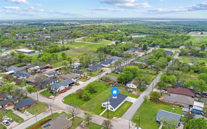 307 S Carlton Street, Ennis, TX 75119, 3 Bedrooms Bedrooms, ,2 BathroomsBathrooms,Residential,For Sale,307 S Carlton Street,20887310