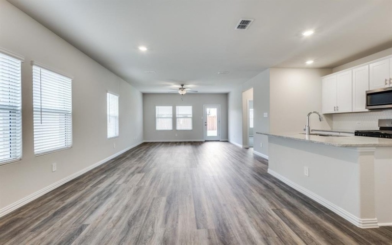 717 Caraway Drive, McKinney, TX 75071, 4 Habitaciones Habitaciones , ,2 BañosBaños,Residential Lease,En Alquiler,717 Caraway Drive,20887389