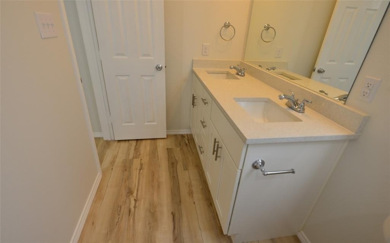 2329 Murphy Court, Red Oak, TX 75154, 3 Habitaciones Habitaciones , ,2 BañosBaños,Residential Lease,En Alquiler,2329 Murphy Court,20887402