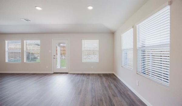 2121 Gustavus Drive, Sherman, TX 75092, 4 Habitaciones Habitaciones , ,3 BañosBaños,Residential Lease,En Alquiler,2121 Gustavus Drive,20887431