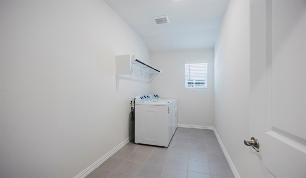 2121 Gustavus Drive, Sherman, TX 75092, 4 Habitaciones Habitaciones , ,3 BañosBaños,Residential Lease,En Alquiler,2121 Gustavus Drive,20887431