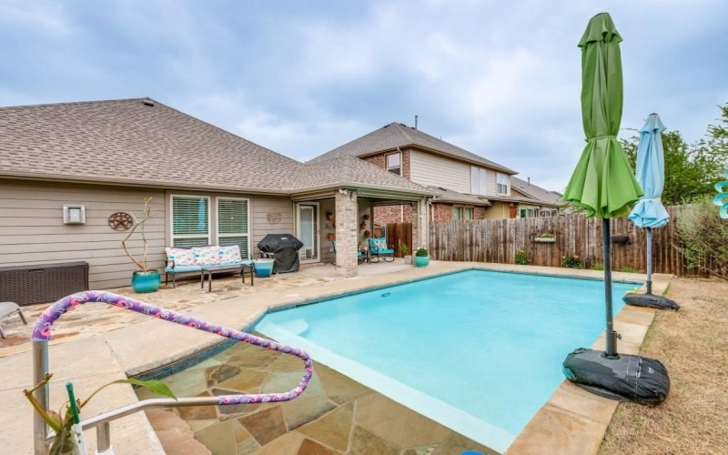 10113 Long Branch Drive, McKinney, TX 75071, 3 Bedrooms Bedrooms, ,2 BathroomsBathrooms,Residential,For Sale,10113 Long Branch Drive,20887483