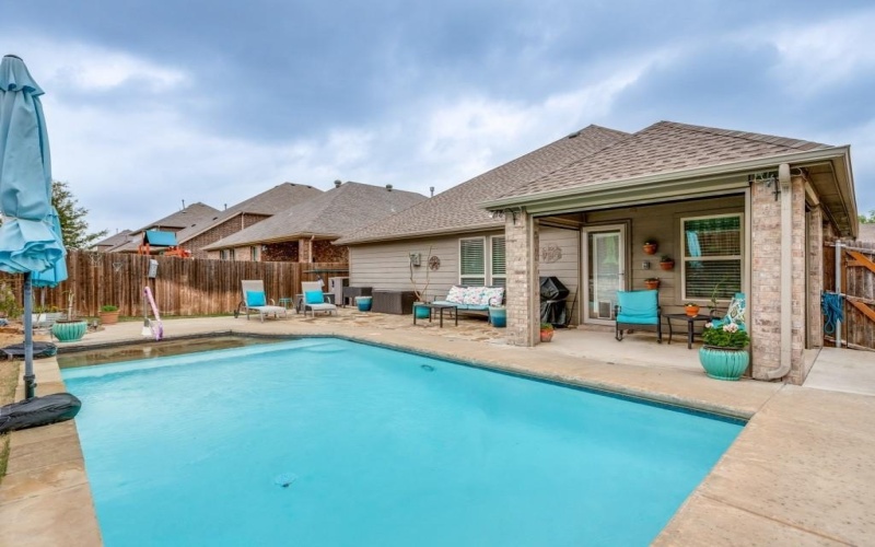 10113 Long Branch Drive, McKinney, TX 75071, 3 Bedrooms Bedrooms, ,2 BathroomsBathrooms,Residential,For Sale,10113 Long Branch Drive,20887483