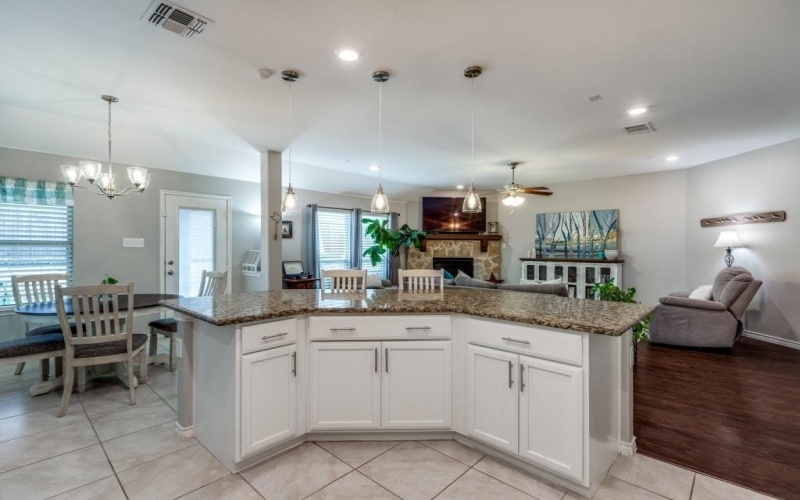 10113 Long Branch Drive, McKinney, TX 75071, 3 Bedrooms Bedrooms, ,2 BathroomsBathrooms,Residential,For Sale,10113 Long Branch Drive,20887483