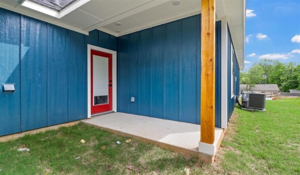 301 W Johnson, Denison, TX 75020, 3 Bedrooms Bedrooms, ,2 BathroomsBathrooms,Residential,For Sale,301 W Johnson,20887559