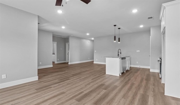 301 W Johnson, Denison, TX 75020, 3 Bedrooms Bedrooms, ,2 BathroomsBathrooms,Residential,For Sale,301 W Johnson,20887559