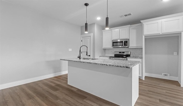 301 W Johnson, Denison, TX 75020, 3 Bedrooms Bedrooms, ,2 BathroomsBathrooms,Residential,For Sale,301 W Johnson,20887559