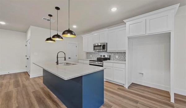 634 W Owings, Denison, TX 75020, 3 Bedrooms Bedrooms, ,2 BathroomsBathrooms,Residential,For Sale,634 W Owings,20887612
