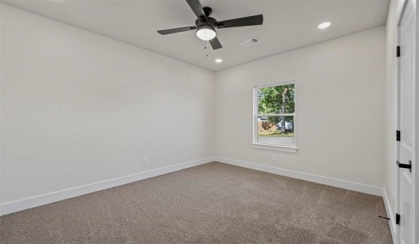 634 W Owings, Denison, TX 75020, 3 Bedrooms Bedrooms, ,2 BathroomsBathrooms,Residential,For Sale,634 W Owings,20887612