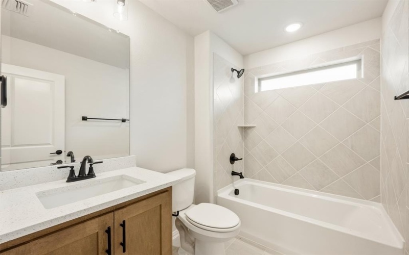2404 Cornwall Lane, Forney, TX 75126, 4 Bedrooms Bedrooms, ,3 BathroomsBathrooms,Residential,For Sale,2404 Cornwall Lane,20890393
