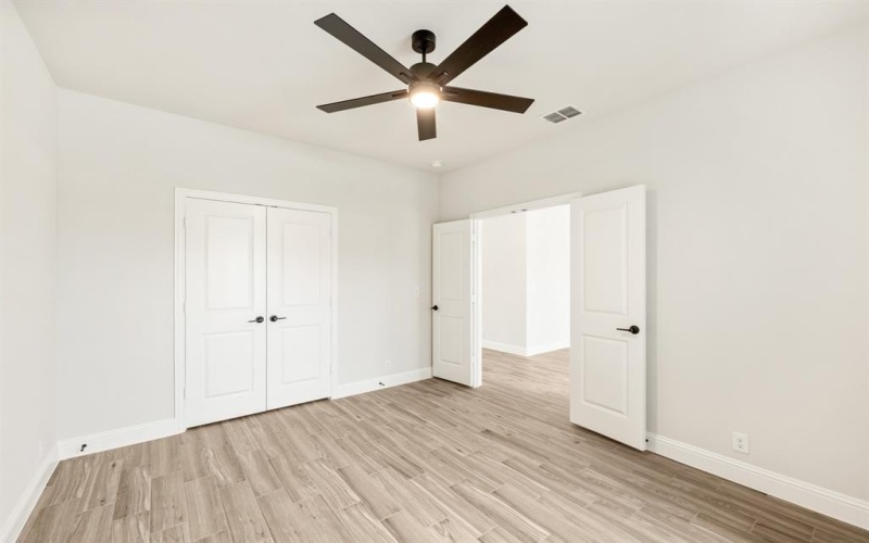 2404 Cornwall Lane, Forney, TX 75126, 4 Bedrooms Bedrooms, ,3 BathroomsBathrooms,Residential,For Sale,2404 Cornwall Lane,20890393